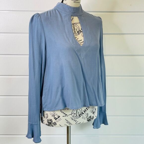 Shinestar Women’s Keyhole Button Halter Neck Blouse Size Small - Picture 3 of 8